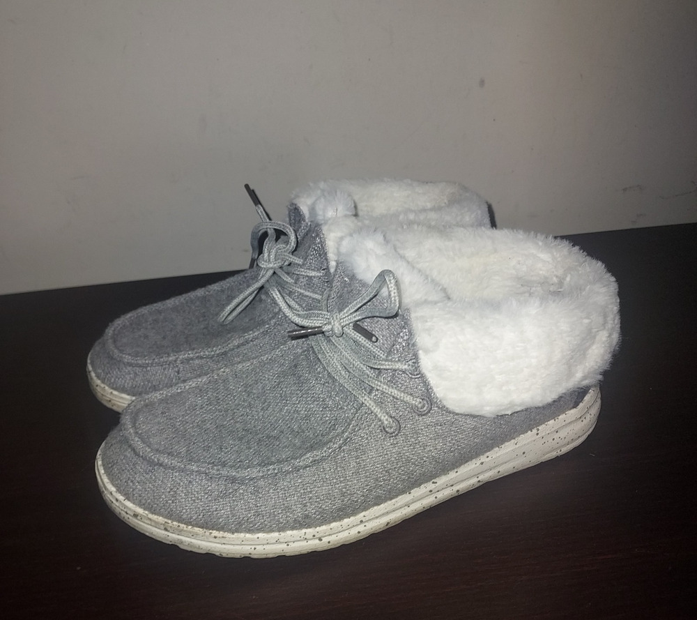 Hey Dude Women's Ankle Booties sz 6 Britt Shoes Fur Lined Casual Charcoal